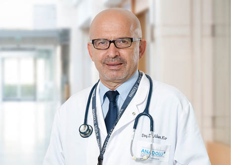 д-р Алтан Кър, доцент, специалист детска гръдна хирургия, Анадолу Медицински Център