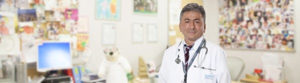 д-р Намък Кемал Акпинар, специалист детска ендокринология, Анадолу Медицински Център
