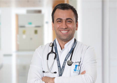 д-р Мехмет Кълъч, специалист неонатална интензивна грижа, Анадолу Медицински Център