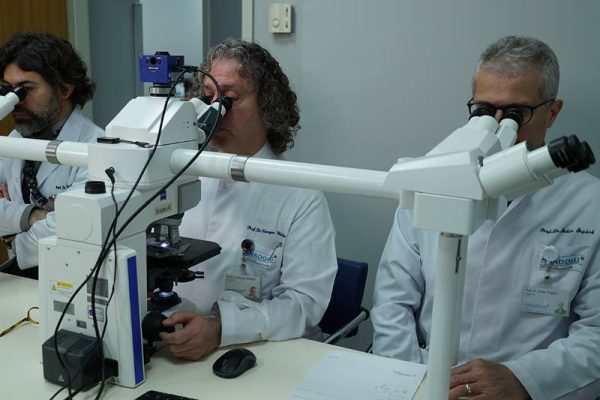 Оценка от вещо лице при биопсия | Anadolu Medical Center