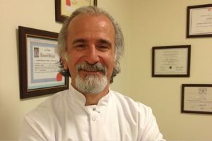 проф. д-р Алп Йозкан